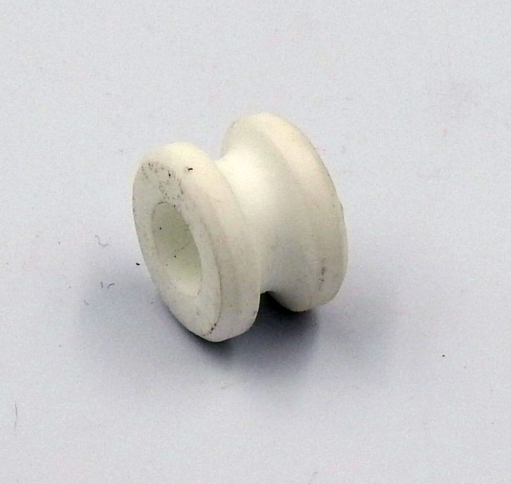 Grooved Insulator for D-5/10
